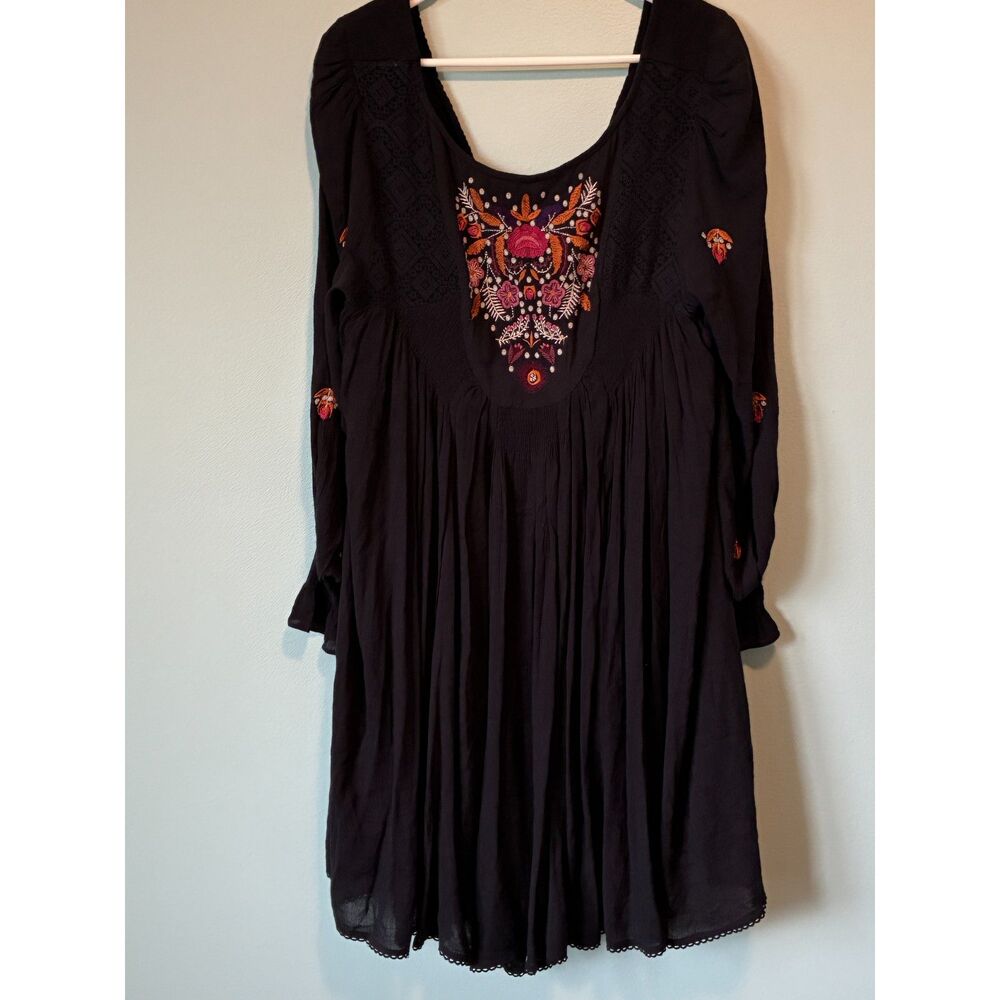 Free People Women's Mohave Embroidered Mini Dress. NWT Black SZ L